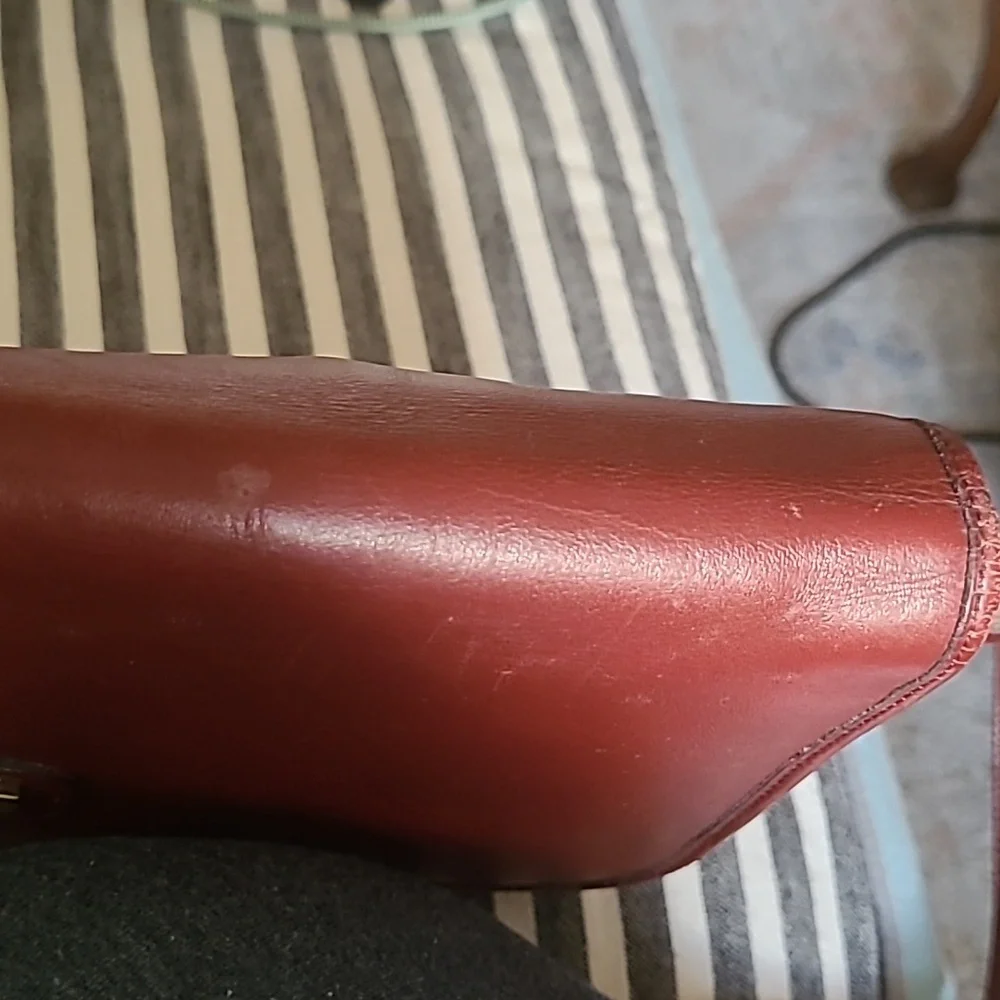 Vintage Etienne Aigner Leather Crossbody satchel brief in Oxblood red - Picture 16 of 16